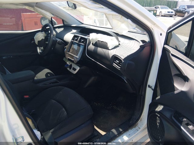 Toyota Prius Two 2016 JTDKBRFUXG3009587 Image 5