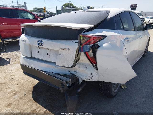 Toyota Prius Two 2016 JTDKBRFUXG3009587 Image 6