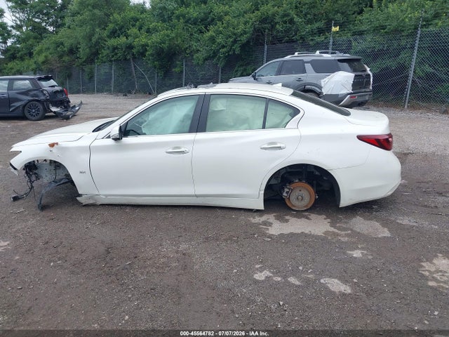Продажа на аукционе авто 2018 Infiniti Q50 3.0t Luxe, vin: JN1EV7AR4JM445481, номер лота: 45564782