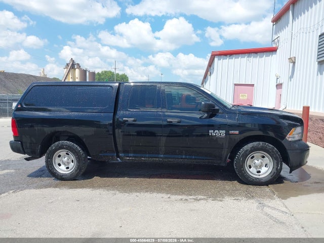 1C6RR7FT1LS161318 RAM 1500 Classic Tradesman 4x4 6&#039;4 Box