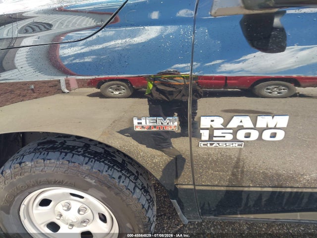 1C6RR7FT1LS161318 RAM 1500 Classic Tradesman 4x4 6&#039;4 Box