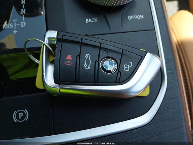 45564861 :رقم المزاد ، 3MW5R7J01L8B11621 vin ، 2020 Bmw 330i Xdrive مزاد بيع
