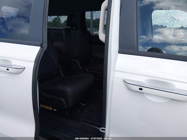 Продажа на аукционе авто 2026 Kia Carnival Mpv Ex, vin: KNDNC5K39T6614662, номер лота: 45564901