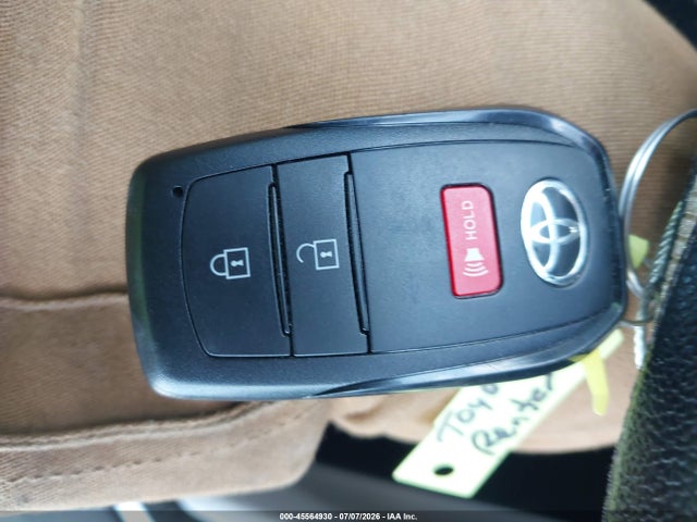 7MUCAABG4SV131030 Toyota Corolla Cross Le