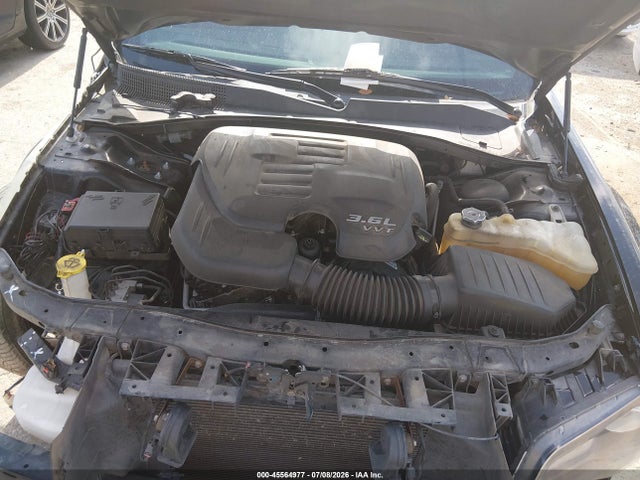 2021 Chrysler 300 300s მანქანა იყიდება აუქციონზე, vin: 2C3CCABG8MH520182, აუქციონის ნომერი: 45564977