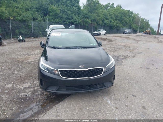 45565068 :رقم المزاد ، 3KPFL4A71JE242616 vin ، 2018 Kia Forte Lx مزاد بيع
