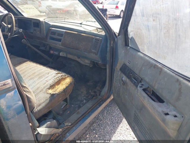 45565073 :رقم المزاد ، 1GCDC14Z3LZ236939 vin ، 1990 Chevrolet Gmt-400 C1500 مزاد بيع