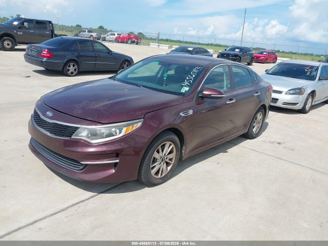 KIA Optima Lx 2018 5XXGT4L38JG221400 Image 2