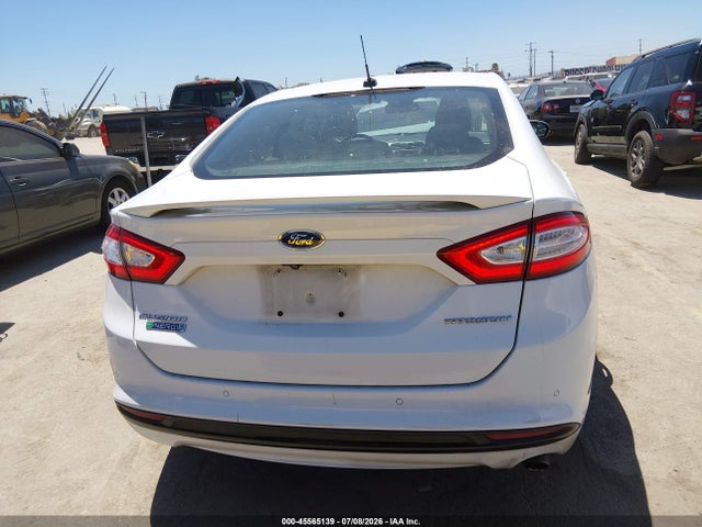 Ford Fusion Energi Titanium 2016 3FA6P0SUXGR144712 Image 16
