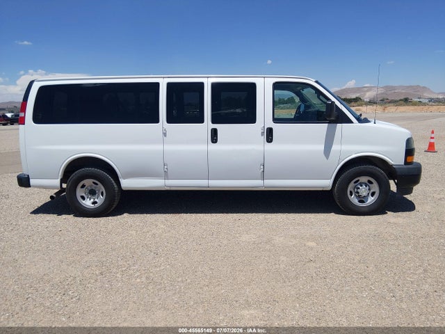 1GAZGNFG2L1251517 Chevrolet Express Passenger Rwd 3500 Extended Wheelbase Ls