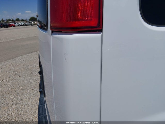 1GAZGNFG2L1251517 Chevrolet Express Passenger Rwd 3500 Extended Wheelbase Ls