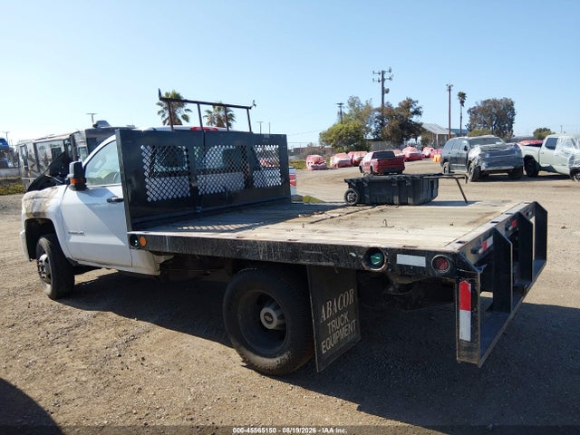 1GB3CYCY7JF245787 Chevrolet Silverado 3500hd Chassis Wt