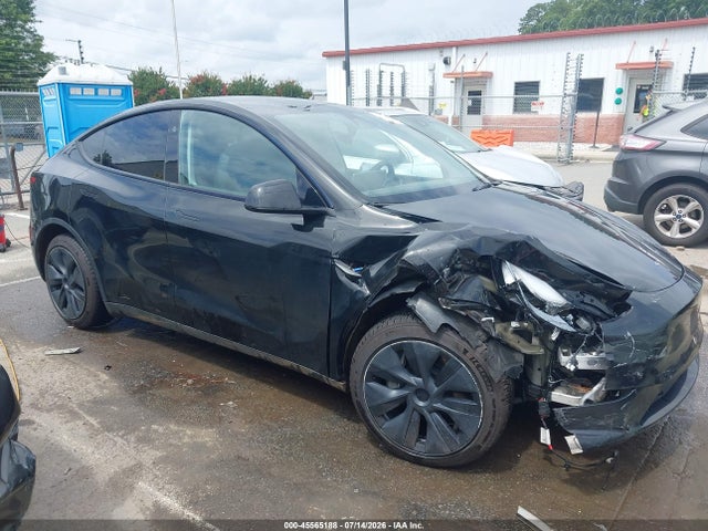 Продаж на аукціоні авто 2025 Tesla Model Y Long Range Dual Motor Rear-wheel Drive, vin: 7SAYGDED6SA352618, номер лоту: 45565188
