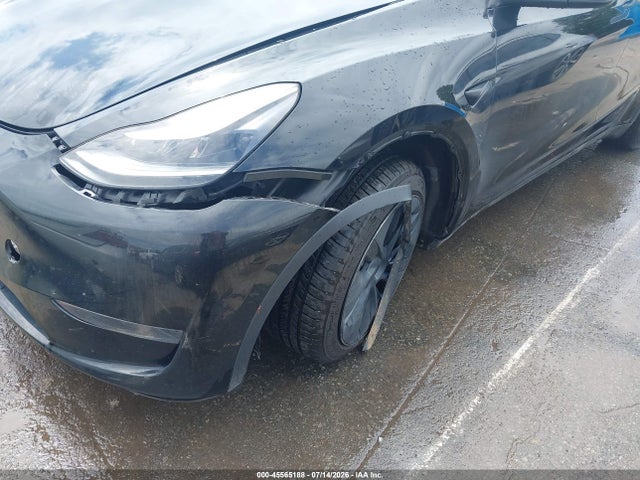 Продаж на аукціоні авто 2025 Tesla Model Y Long Range Dual Motor Rear-wheel Drive, vin: 7SAYGDED6SA352618, номер лоту: 45565188