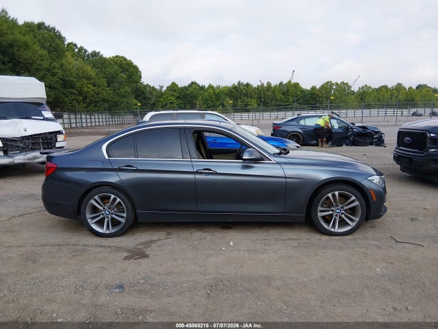 45565218 :رقم المزاد ، WBA8D9G32HNU64155 vin ، 2017 Bmw 330i Xdrive مزاد بيع
