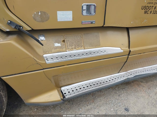 Продажа на аукционе авто 2011 Freightliner Conventional Columbia, vin: 1FUJA6DR4BDAS5245, номер лота: 45565307
