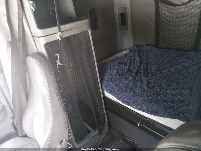 45565307 :رقم المزاد ، 1FUJA6DR4BDAS5245 vin ، 2011 Freightliner Conventional Columbia مزاد بيع