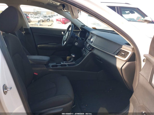 Продажа на аукционе авто 2017 Kia Optima Lx, vin: 5XXGT4L30HG140028, номер лота: 45565317