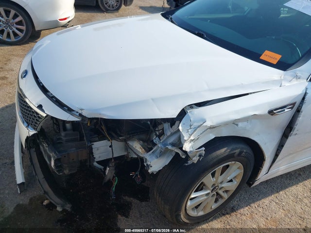 Продажа на аукционе авто 2017 Kia Optima Lx, vin: 5XXGT4L30HG140028, номер лота: 45565317