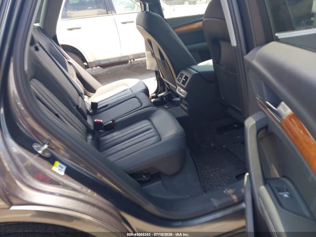 Продажа на аукционе авто 2023 Audi Q5 Premium Plus 45 Tfsi S Line Quattro, vin: WA1EAAFY5P2170224, номер лота: 45565353