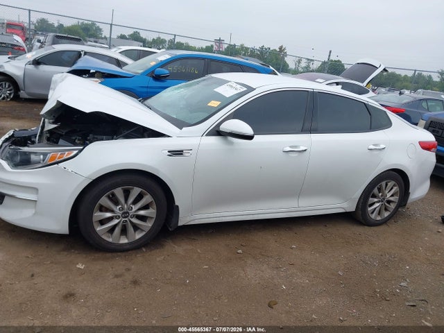 Продажа на аукционе авто 2018 Kia Optima Ex, vin: 5XXGU4L3XJG260115, номер лота: 45565367