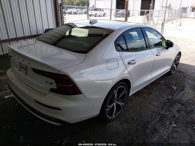 45565395 :رقم المزاد ، 7JRL12TM8RG308141 vin ، 2024 Volvo S60 B5 Ultimate Dark Theme مزاد بيع