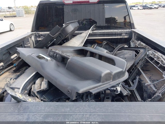 Auction sale of the 2022 Chevrolet Silverado 1500 4wd  Short Bed Custom, vin: 1GCPDBEKXNZ619765, lot number: 45565414