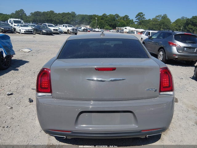 45565423 :رقم المزاد ، 2C3CCABG3KH533435 vin ، 2019 Chrysler 300 300s مزاد بيع