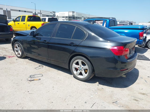 45565490 :رقم المزاد ، WBA3B1C57EP679054 vin ، 2014 Bmw 320i مزاد بيع