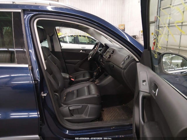 2012 Volkswagen Tiguan Se მანქანა იყიდება აუქციონზე, vin: WVGBV7AX5CW561905, აუქციონის ნომერი: 45565656