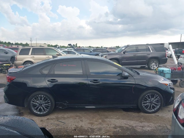 45565721 :رقم المزاد ، 3KPF54AD9PE682690 vin ، 2023 Kia Forte Gt-line مزاد بيع