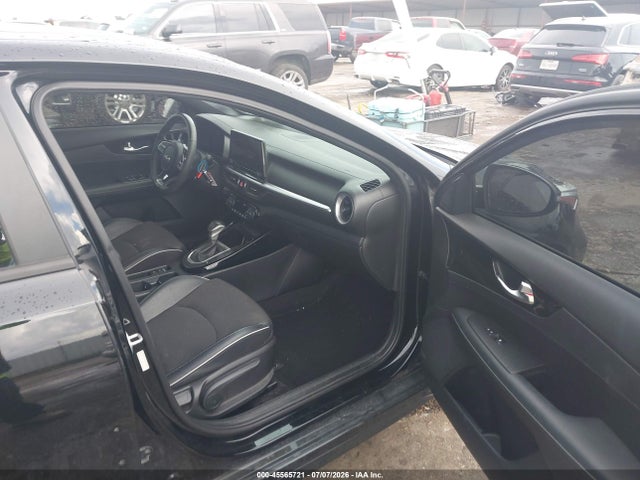 45565721 :رقم المزاد ، 3KPF54AD9PE682690 vin ، 2023 Kia Forte Gt-line مزاد بيع