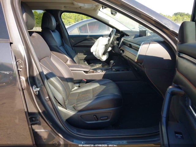 45565735 :رقم المزاد ، 7MMVABEM9SN375014 vin ، 2025 Mazda Cx-50 2.5 S Premium Plus Package مزاد بيع