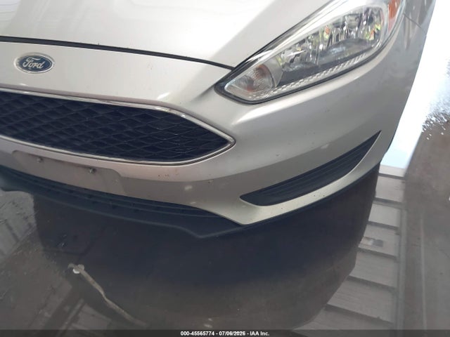 1FADP3F25JL328284 Ford FOCUS SE