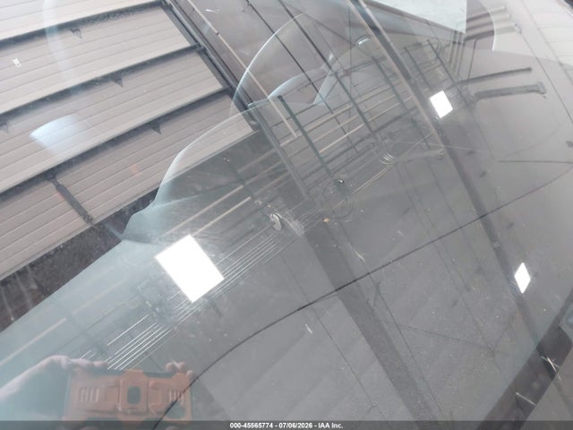 1FADP3F25JL328284 Ford FOCUS SE