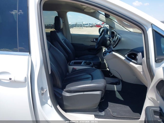45565778 :رقم المزاد ، 2C4RC1BG3RR115757 vin ، 2024 Chrysler Pacifica Touring L مزاد بيع