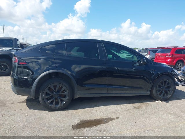 2022 Tesla Model X Dual Motor All-wheel Drive/plaid Tri Motor All-wheel Drive მანქანა იყიდება აუქციონზე, vin: 7SAXCDE52NF338772, აუქციონის ნომერი: 45565780