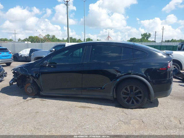 2022 Tesla Model X Dual Motor All-wheel Drive/plaid Tri Motor All-wheel Drive მანქანა იყიდება აუქციონზე, vin: 7SAXCDE52NF338772, აუქციონის ნომერი: 45565780
