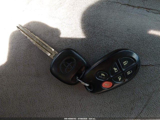 Auction sale of the 2005 Toyota Sienna Xle, vin: 5TDBA22C65S035526, lot number: 45565783