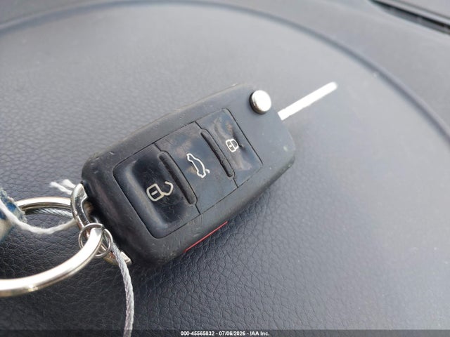 2013 Volkswagen Tiguan Se მანქანა იყიდება აუქციონზე, vin: WVGAV7AX5DW523345, აუქციონის ნომერი: 45565832