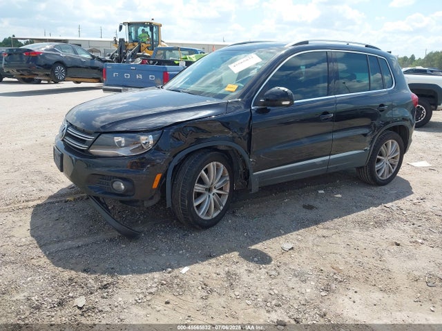 2013 Volkswagen Tiguan Se მანქანა იყიდება აუქციონზე, vin: WVGAV7AX5DW523345, აუქციონის ნომერი: 45565832