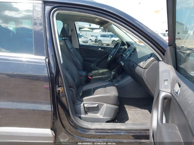 2013 Volkswagen Tiguan Se მანქანა იყიდება აუქციონზე, vin: WVGAV7AX5DW523345, აუქციონის ნომერი: 45565832