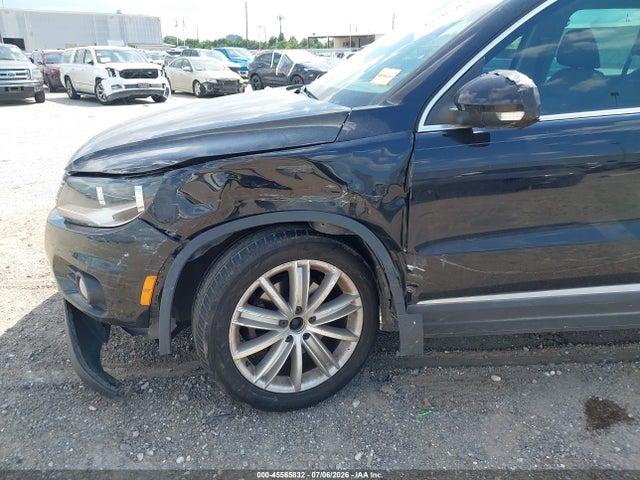 2013 Volkswagen Tiguan Se მანქანა იყიდება აუქციონზე, vin: WVGAV7AX5DW523345, აუქციონის ნომერი: 45565832