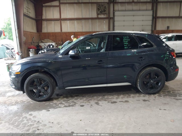 Продаж на аукціоні авто 2018 Audi Q5 2.0t Premium, vin: WA1ANAFY6J2220509, номер лоту: 45565839