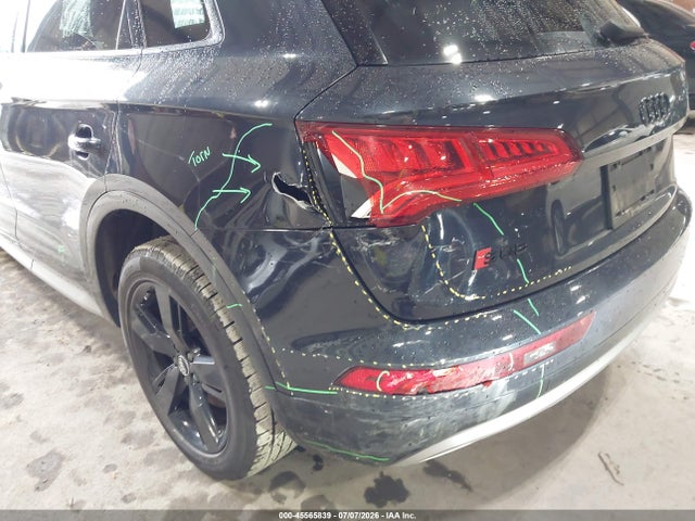 Продаж на аукціоні авто 2018 Audi Q5 2.0t Premium, vin: WA1ANAFY6J2220509, номер лоту: 45565839