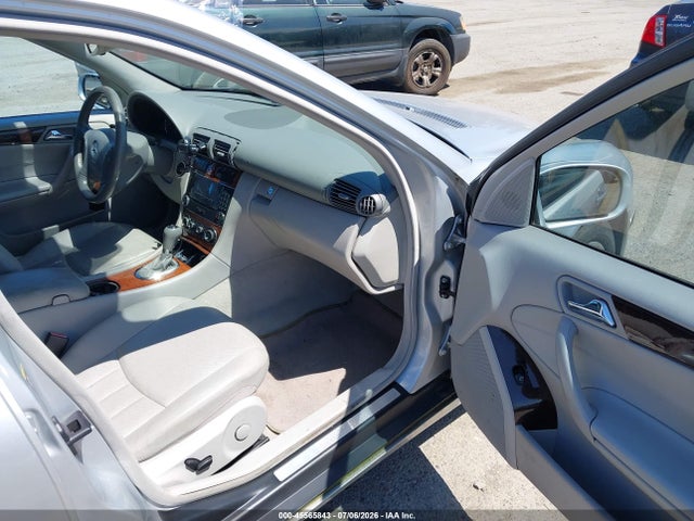 Продажа на аукционе авто 2006 Mercedes-benz C 280 Luxury 4matic, vin: WDBRF92H86F810154, номер лота: 45565843