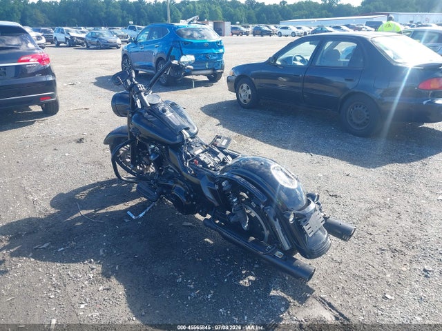 Harley-Davidson FLHRXS 2018 1HD1KVC18JB666303 Image 3