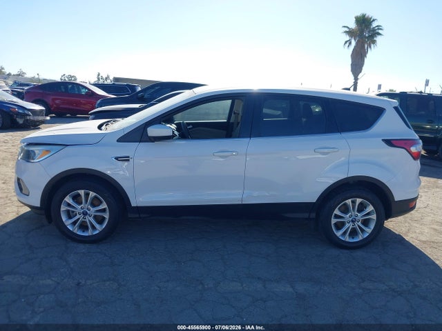 Ford ESCAPE SE 2017 1FMCU9GDXHUD45471 Image 14