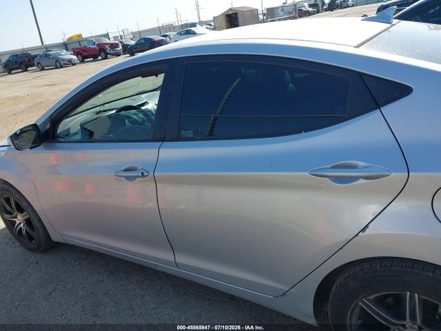 45565947 :رقم المزاد ، 5NPDH4AE0FH626946 vin ، 2015 Hyundai Elantra Se مزاد بيع