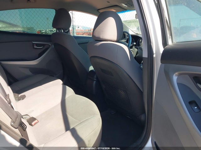45565947 :رقم المزاد ، 5NPDH4AE0FH626946 vin ، 2015 Hyundai Elantra Se مزاد بيع